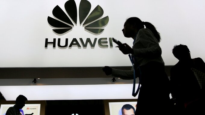 Thị phần Huawei lao dốc không phanh